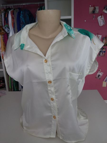 2795 Camisa Musseline com bolso